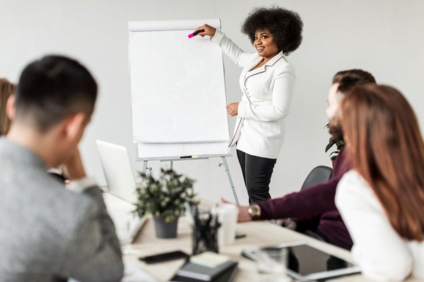 Trouver une formation pour booster sa carrière professionnelle